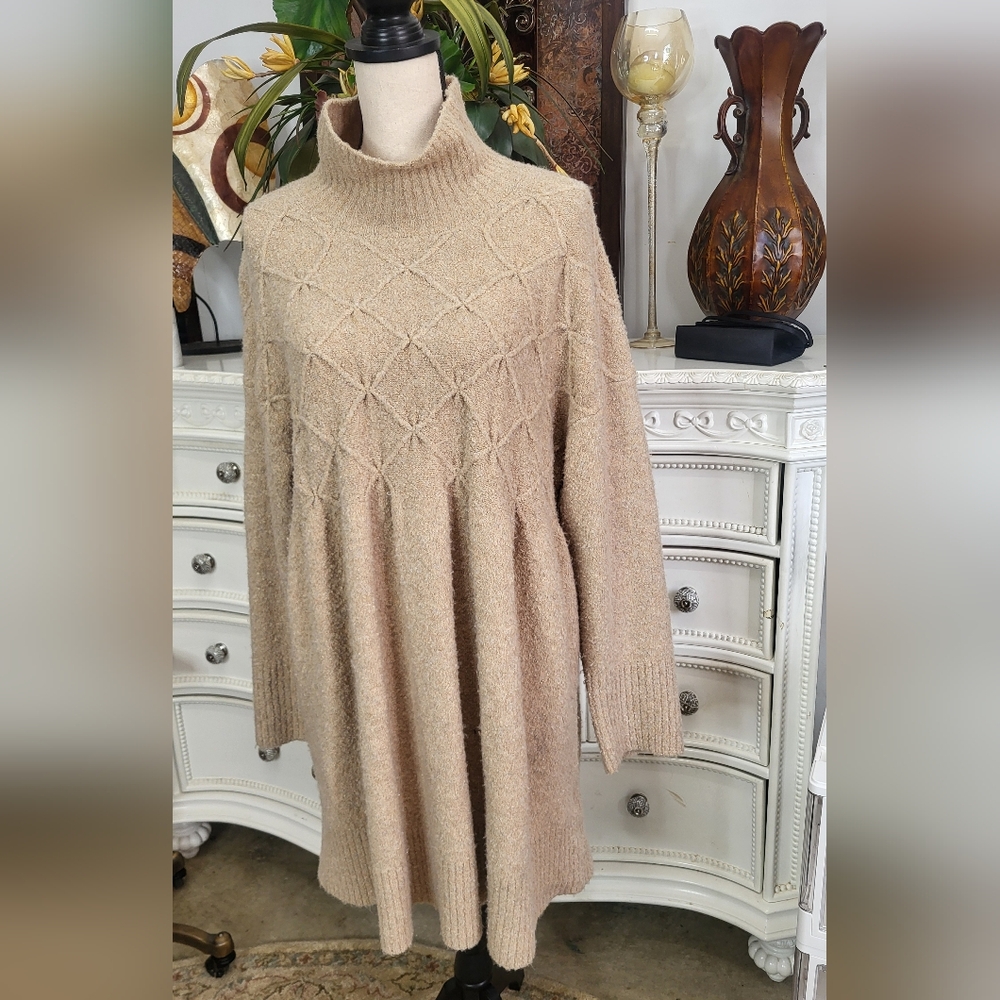 Free People Over Sized Sweater Dress Sz M Tan